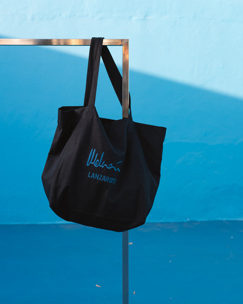 LA TOTE BAG EN AZUL MARINO